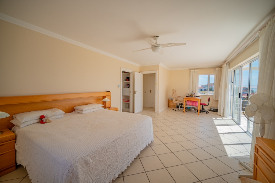 4 Bedroom Property for Sale in St Francis On Sea Eastern Cape